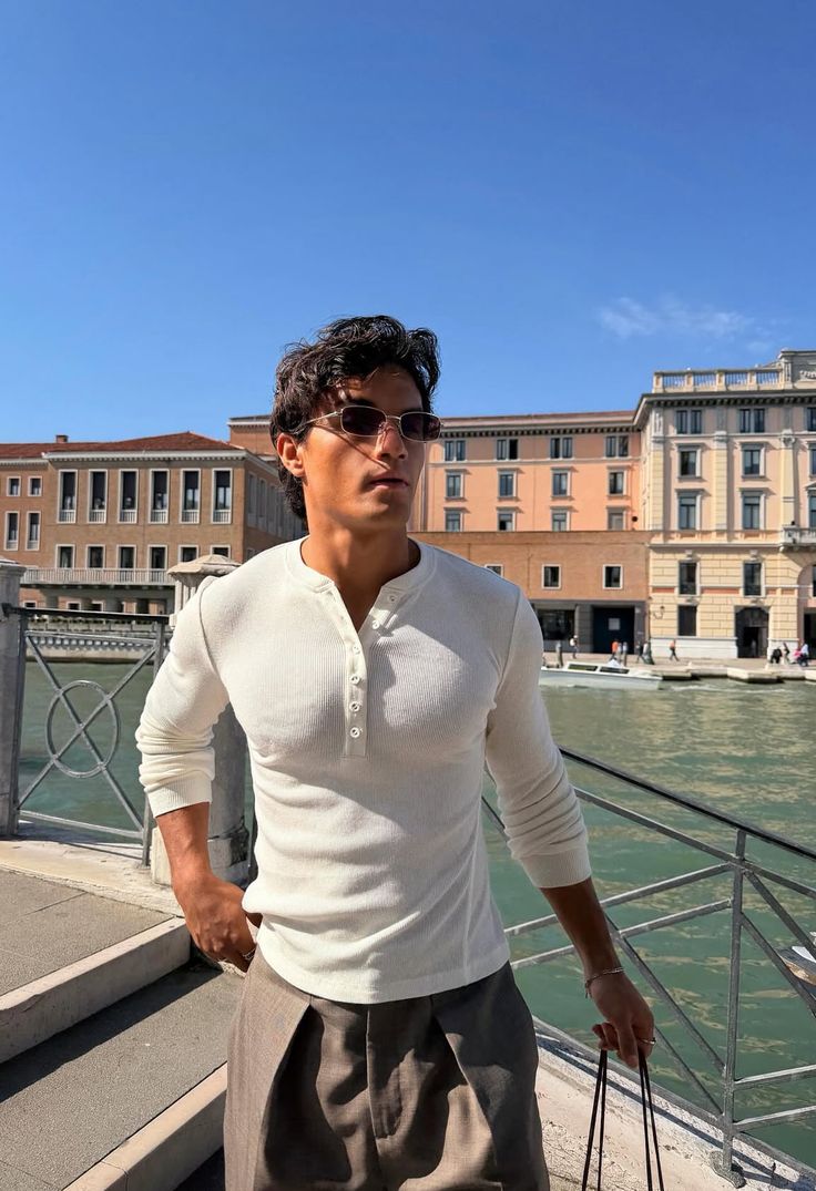 Essential Henley